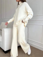 Conjunto de punto jersey cuello alto y pantalón ancho